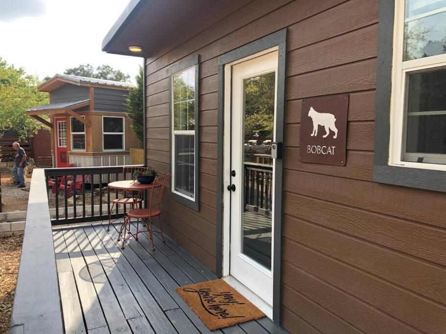The Bobcat Cabin - The Cabins At Rim Rock 奧斯汀 外观 照片